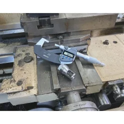 Blade Micrometer: Electronic, 1