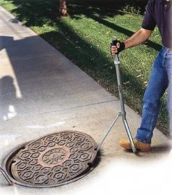 Manhole Lid Lifter