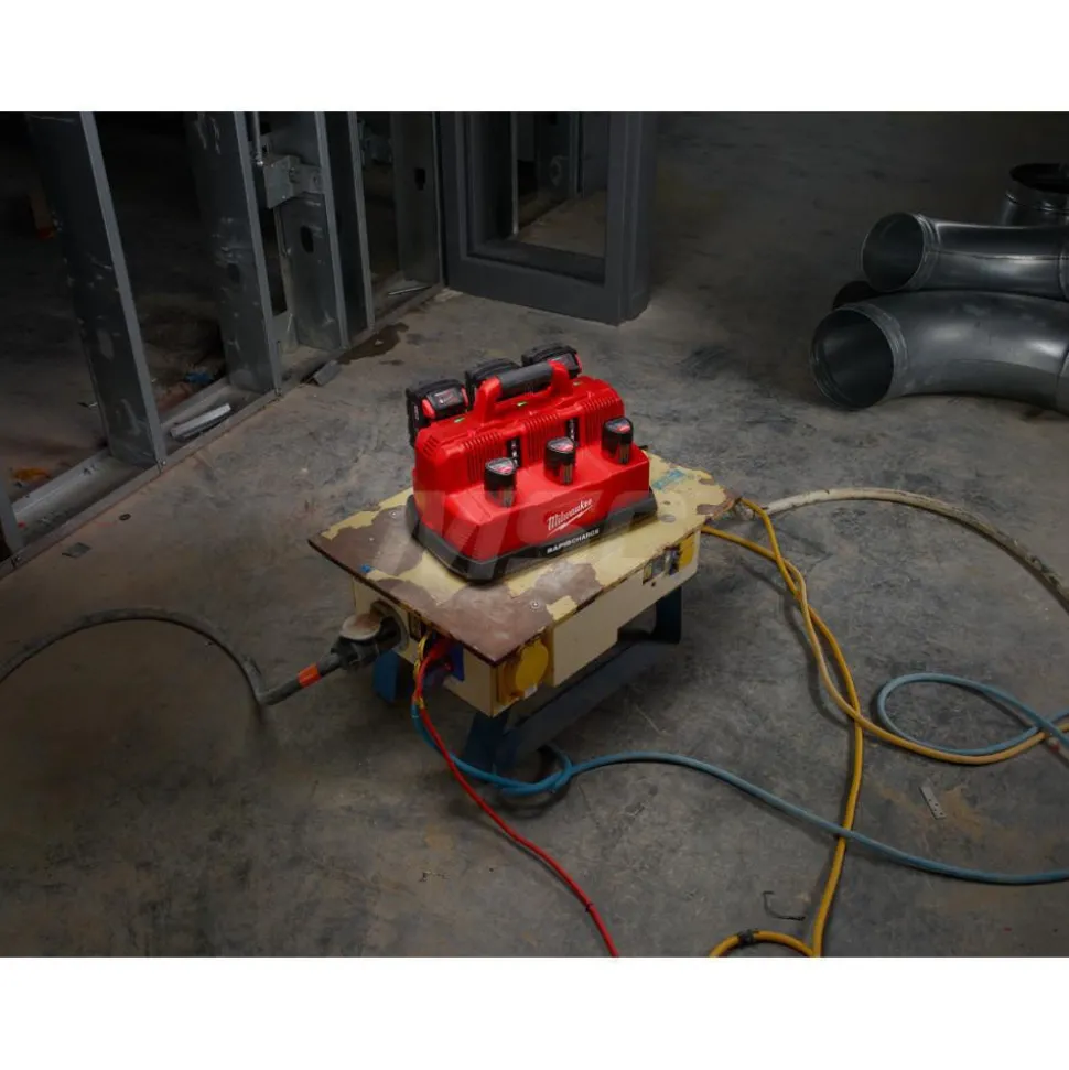 M18™ & M12™ Rapid Charge Station