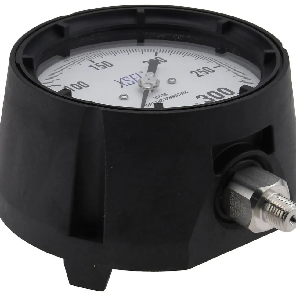 Pressure Gauge: 4-1/2" Dial, 0 to 300 psi, 1/4" Thread, NPT, Lower Mount
